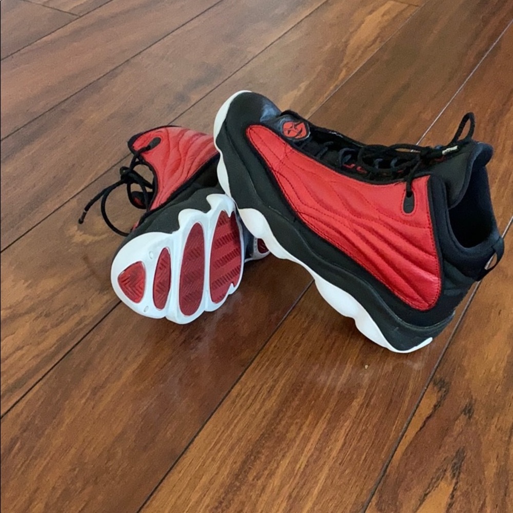Boy’s Jordan shoes
